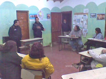 Alday y el titular de la Comisar�a Segunda en plena reuni�n